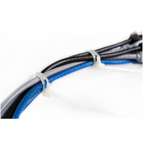 StarTech.com 5"(12cm) Reusable Cable Ties - 1/4"(7mm) wide, 1-1/8"(30mm) Bundle Dia. 50lb(22kg) Tensile Strength, Releasable Nylon Ties, Indoor/Outdoor, 94V-2/UL Listed, 100 Pack - White - TAA
